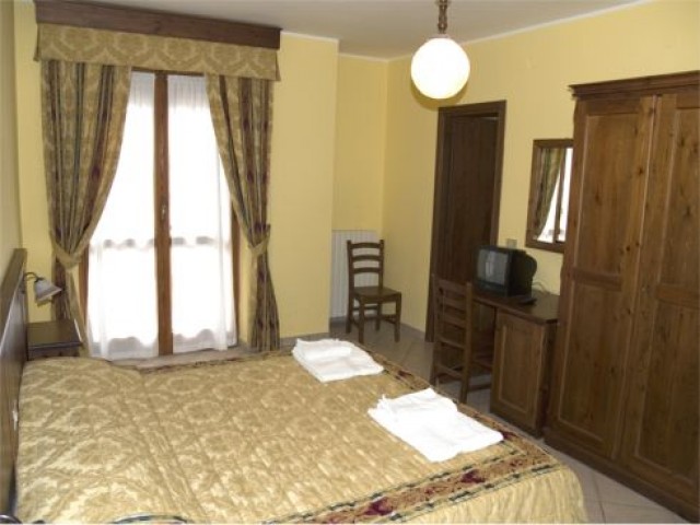 HOTEL LONDRA * * * Mairatal  - Wintersport Alpin - Via Borgo Villa 39 