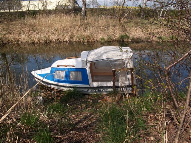 Quicksilver 360 mit Kajüte und AB 5 PS - Sonstiger Wassersport - Mittenwalde