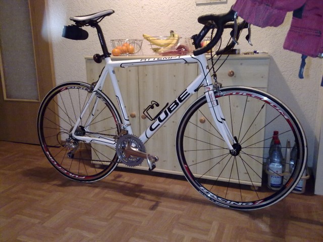 Cube Attempt Rival Rennrad nur 250km Fahrleistung! VHB 800 Euro - Rennraeder - Eppertshausen