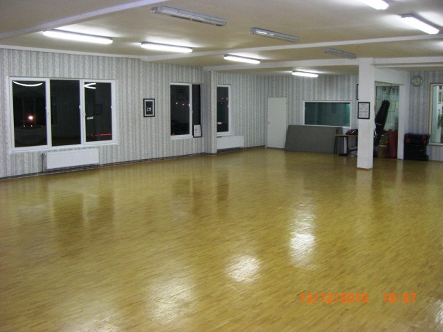 Traingshalle / Sporthalle / Kursraum zu vermieten 180qm Spiegelwand - Tanzen - Berlin