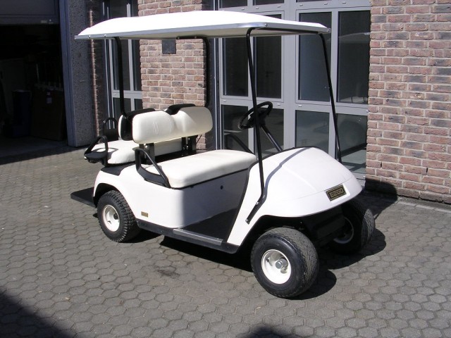 E-Z-GO TXT PDS SHUTTLE GOLFCART VIERSITZER - Golfsport - Willich